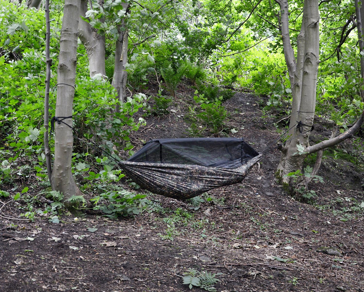 dd-hammocks-frontline-hammock-mc-outdoor-setup